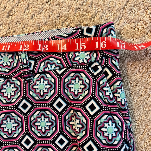 Darling Crown and Ivy  patterned shorts 8p - Picture 8 of 9